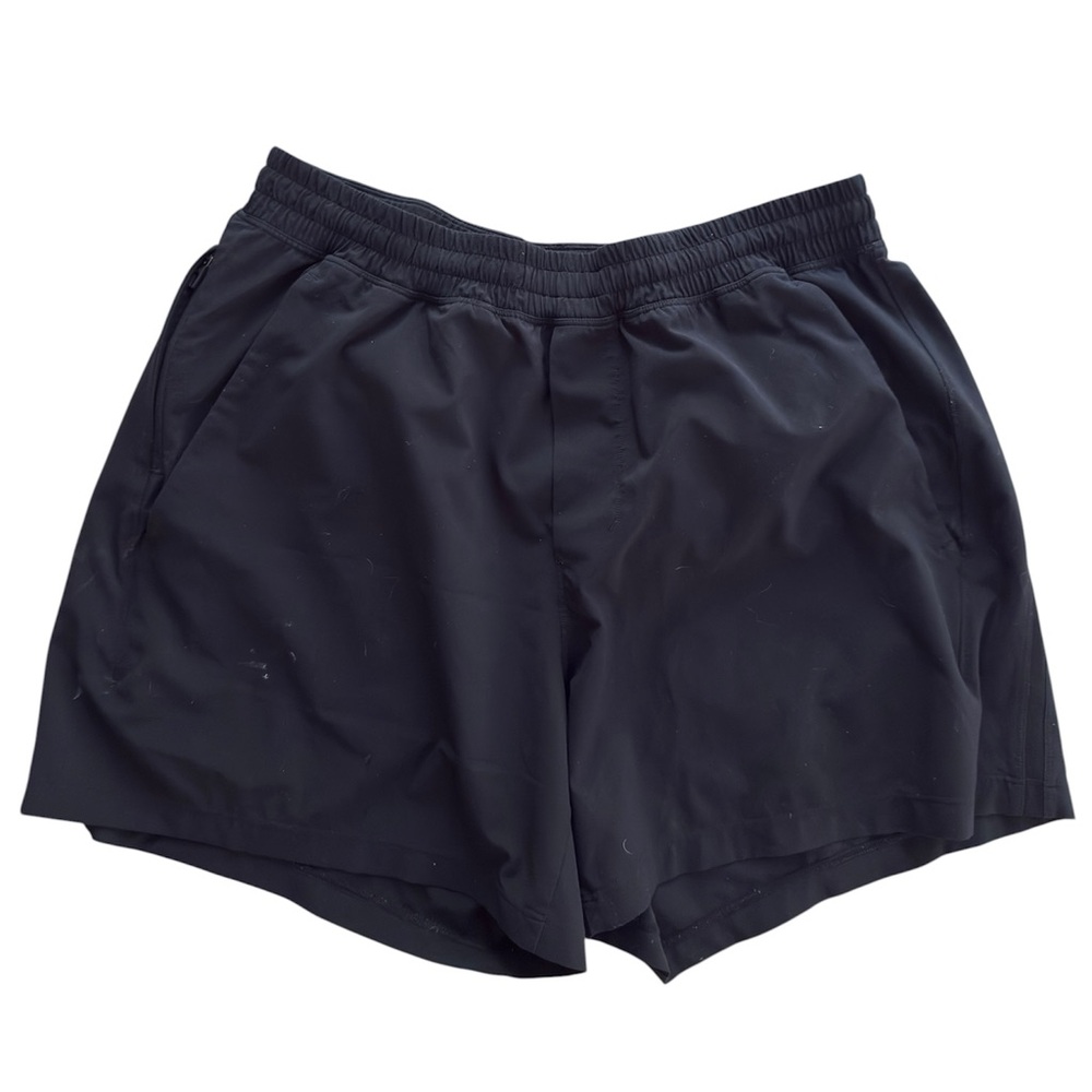❤️ Lululemon men’s 5” athletic shorts - Picture 2 of 5